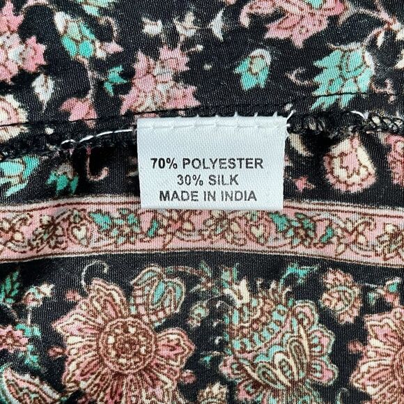 Floral Maxi Dress in Multicolor - Picture 9 of 10